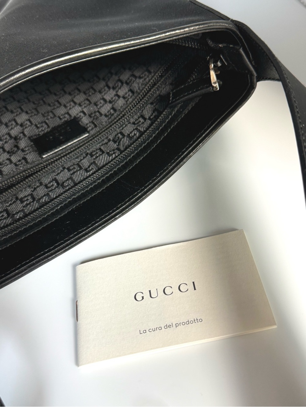 Gucci Black Crossbody Bag with Silver Logo Plate excellent condition - Picture 13 of 16
